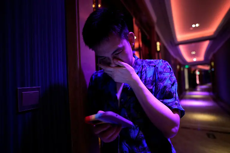 2023-06-22T233113Z-1539018388-RC2E61APSLJP-RTRMADP-3-CHINA-CULTURE-VOGUING