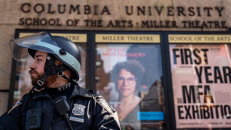 Die Polizei ist an der Columbia Universität präsent - hier am 14. März.
