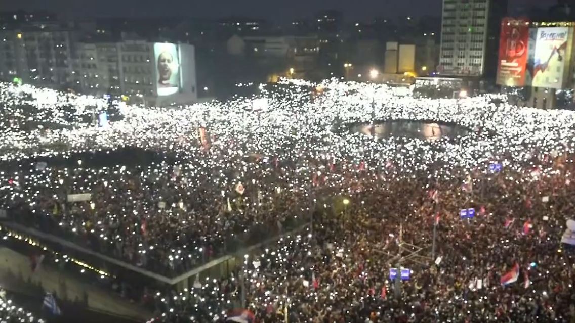 SerbienProteste.JPG