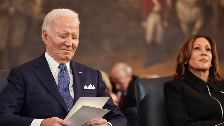 Ex-Präsident Biden und Ex-Vizepräsidentin Harris bei der Amtseinführung von Donald Trump.