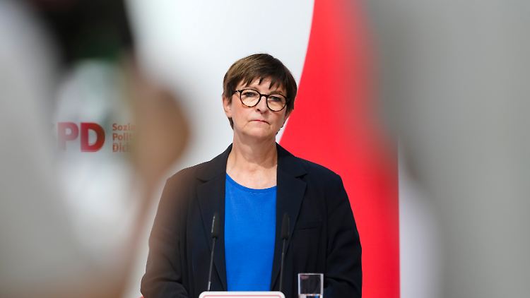 Esken verteidigte das gigantische Finanzpaket, das Union, SPD und die Grünen ausgehandelt haben.