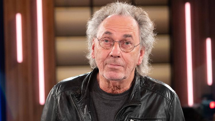 Hugo Egon Balder hat seine letzte Zigarette geraucht.