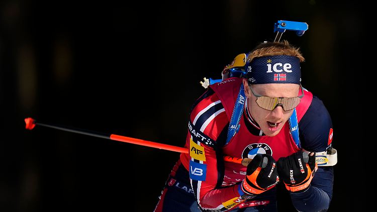 Johannes Thingnes Bö hat den Biathlon-Sport auf ein neues Level gehoben.
