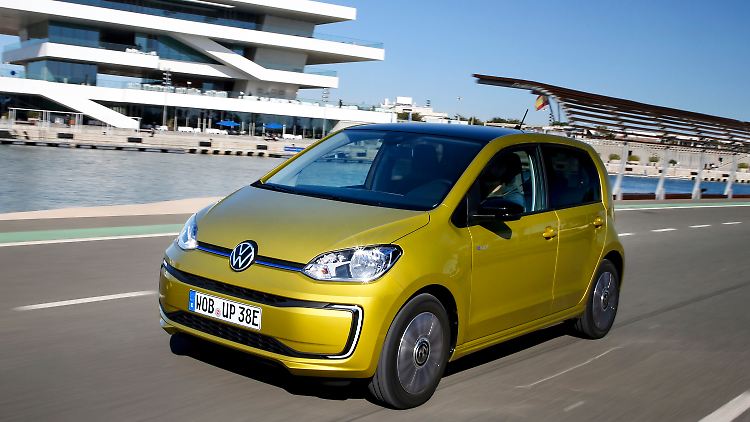 Mit der zweiten Version des e-Up hat VW das Reichweitenfenster im Kleinwagensegment überraschend weit geöffnet.