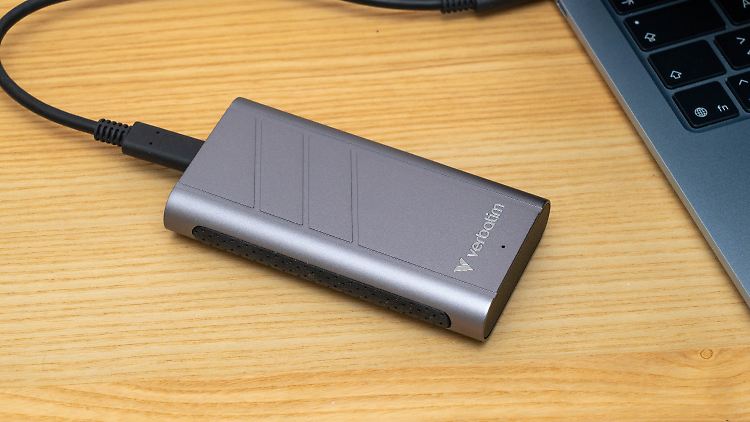 Die Verbatim TurboMetal SSD unterstützt USB 4.