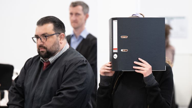 Ende Mai verurteilt das Oberlandesgericht Lina E. zu fünf Jahren und drei Monaten Haft. 