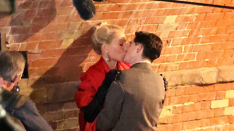 Gwyneth Paltrow und Timothée Chalamet bei der Arbeit.