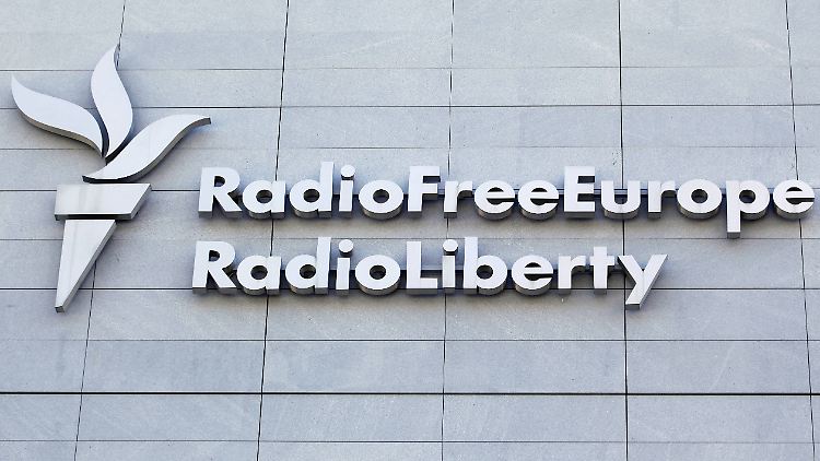 Radio Free Europe ist bekannt für seine Berichterstattung über den russischen Angriffskrieg gegen die Ukraine.