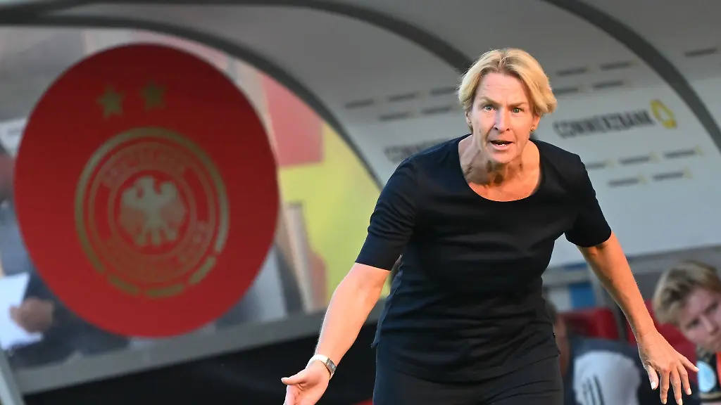 Hat-bis-zur-EM-noch-etwas-Arbeit-vor-sich-Bundestrainerin-Martina-Voss-Tecklenburg