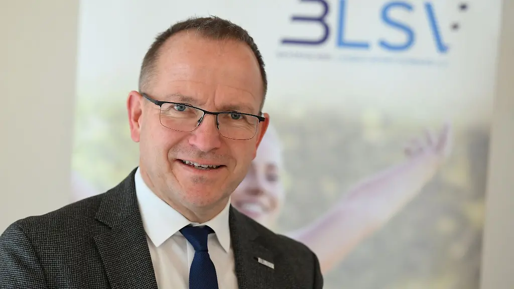 Der-Praesident-des-Bayerischen-Landes-Sportverbandes-e-V-BLSV-Joerg-Ammon