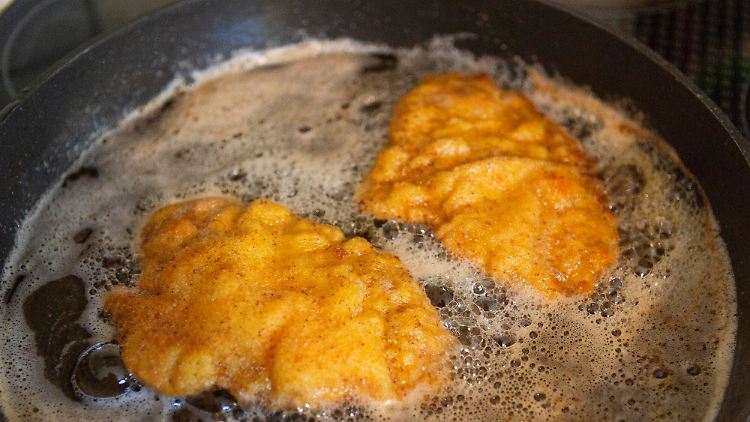 Auch der US-Vizepräsident bekommt sein Schnitzel.