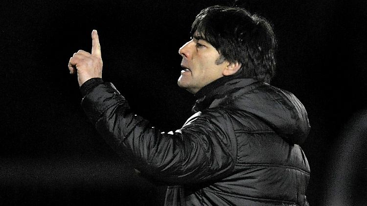 Wie ein Punktspiel: Joachim Löw lässt die beste verfügbare Formation auflaufen.