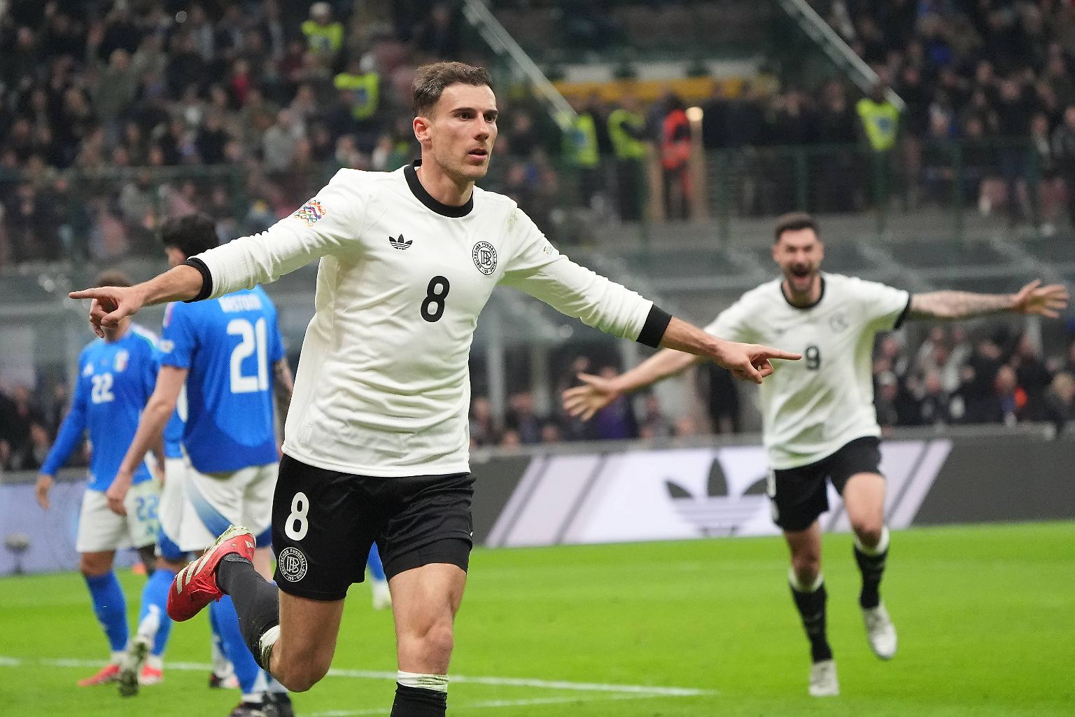 Tor Goretzka, Sieg Deutschland: Dem lange aussortierten Profi des FC Bayern gelingt beim 2:1-Sieg der deutschen Nationalmannschaft in der Nations League gegen Italien ein märchenhaftes DFB-Comeback. Auch wegen Goretzka ...