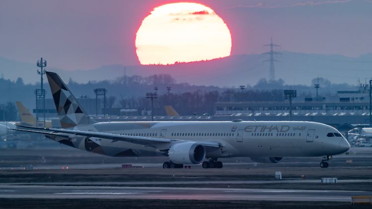 Die Flugbranche erweist sich als widerstandsfähiger gegen Krisen als erwartet.
