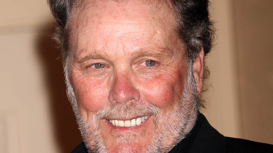 Die Karriere des US-Schauspielers Wings Hauser umspannte 58 Jahre in Film, Fernsehen und Musik.