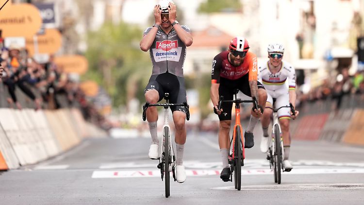 Van der Poel ließ Ganna und Pogacar im entscheidenden Moment hinter sich.