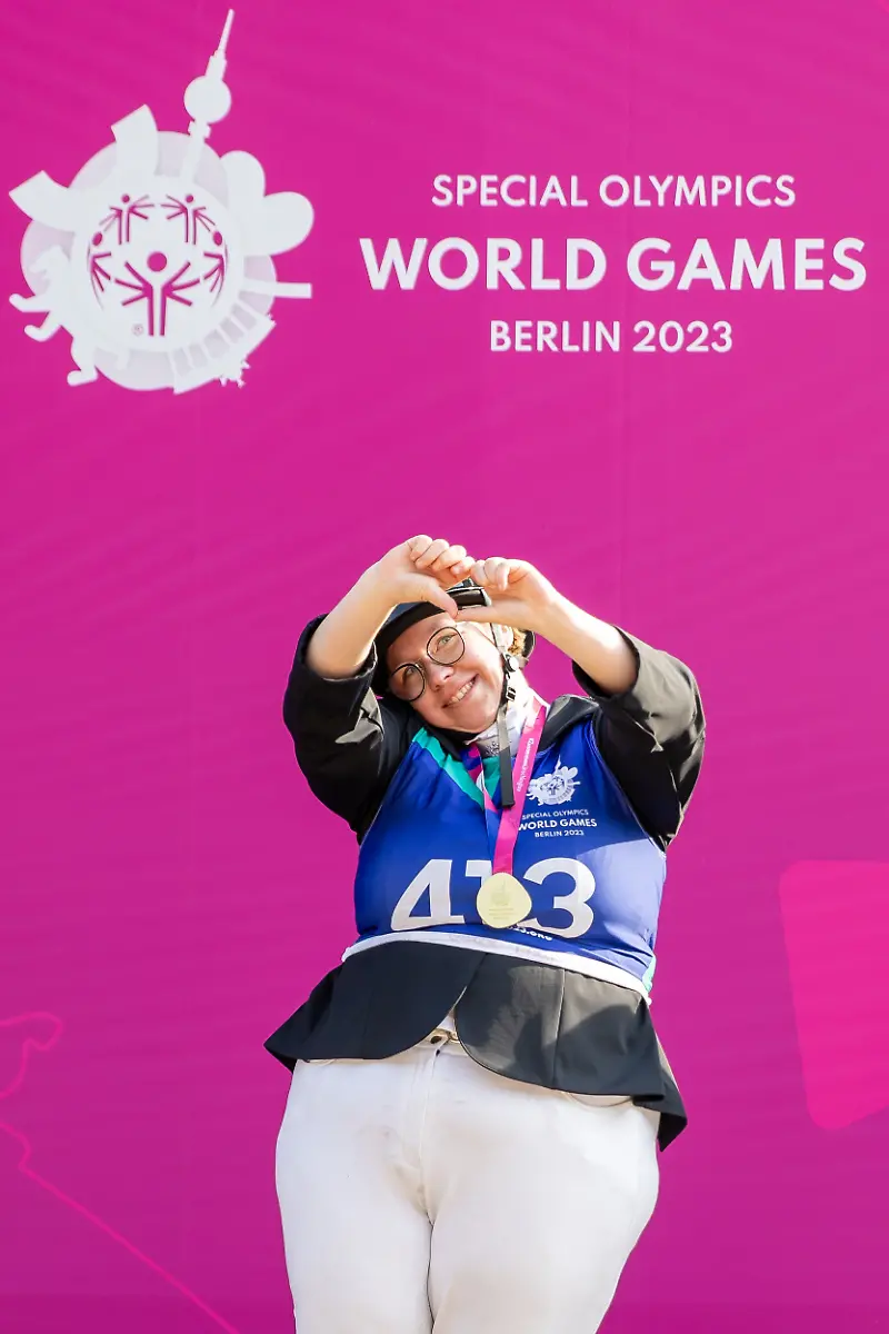 edf7d23140909eb68c7f1701cfe541e5