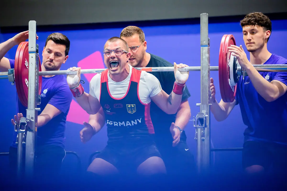 650cc6903a29f89f6cd9c9cb7dc0574b