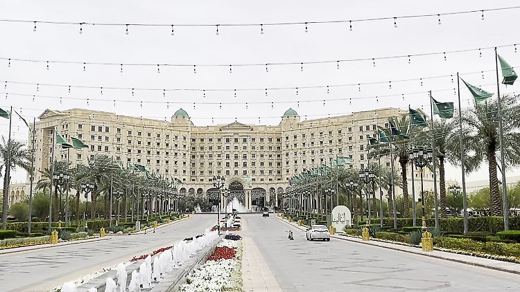 Das Ritz-Carlton-Hotel in Riad ist Schauplatz der Gespräche zwischen US-amerikanischen, ukrainischen und russischen Delegationen.