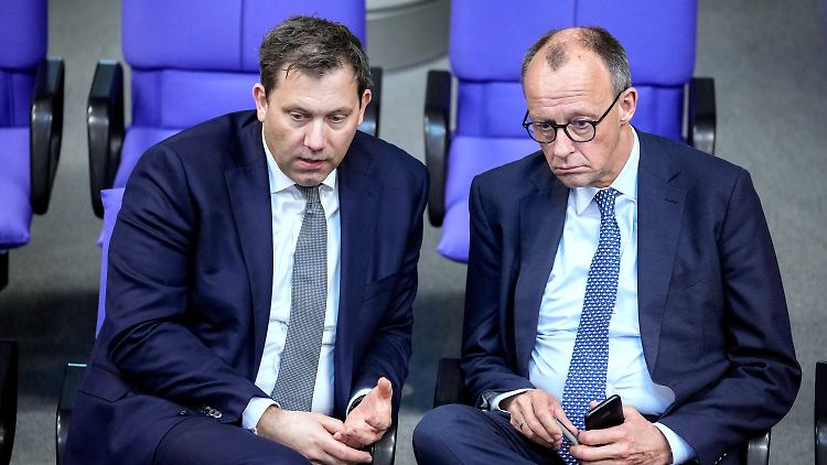 Die Parteichefs von SPD und CDU, Lars Klingbeil und Friedrich Merz, haben vermutlich noch einen mühsamen Weg vor sich.