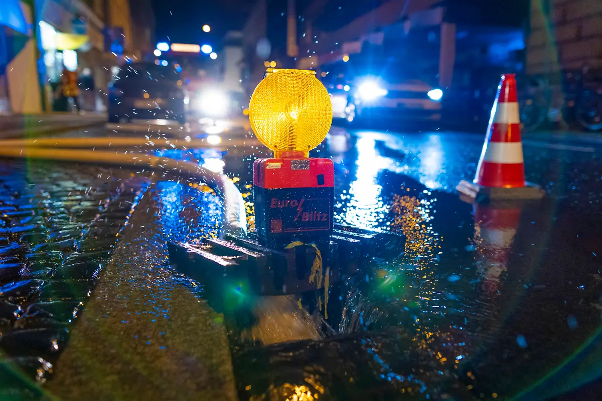 e35b639cfc8066ed4aeea76ecaf9a281