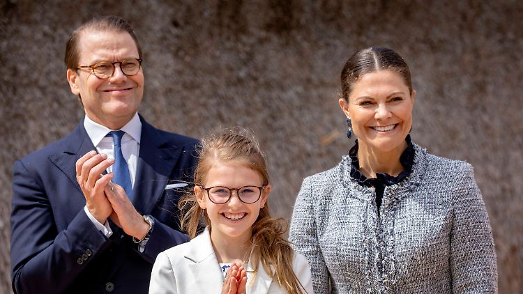 Gelten als volksnah: Kronprinzessin Victoria und Prinz Daniel mit ihrer 13-jährigen Tochter Prinzessin Estelle.