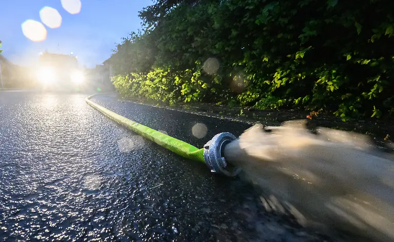 a2ddef92d0be953bf6c4e2acc5f4b7f2