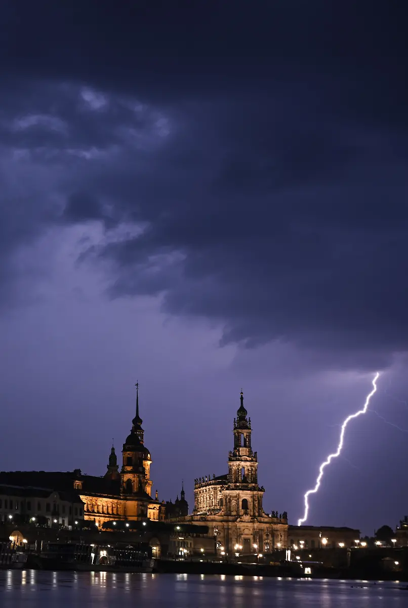 915690f93fc14babe89f0b2f1d32fc60