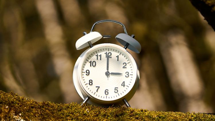 Wer hat an der Uhr gedreht? Am Sonntag beginnt die Sommerzeit.