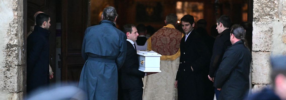 AFP__20250208__36XE74V__v1__HighRes__FranceChildrenMissingCeremony.jpg
