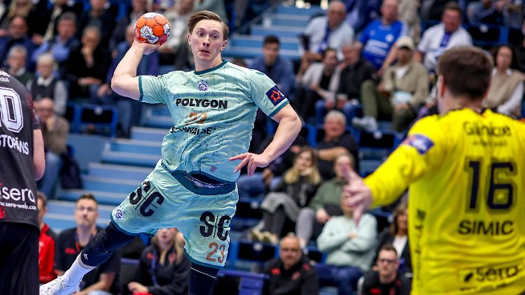 Nebojsa Simic stemmte sich dem VfL Gummersbach entgegen.