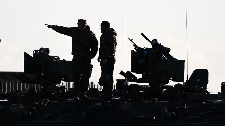 Vielen Hochschulen verbietet die sogenannte Zivilklausel die Forschung für militärische Zwecke.