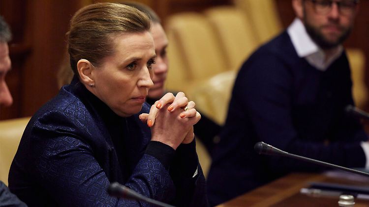 Die dänische Ministerpräsidentin Mette Frederiksen sieht eine Bedrohung durch ein "aggressives Russland".