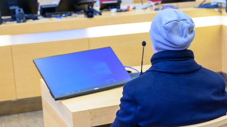 Laut Anklage ist der 61-Jährige aus Bayern für den Tod der Ärztin mitverantwortlich.