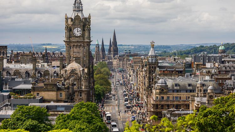 Der Wissenschaftler nutzte seine Besuche in Edinburgh für die Diebstähle.