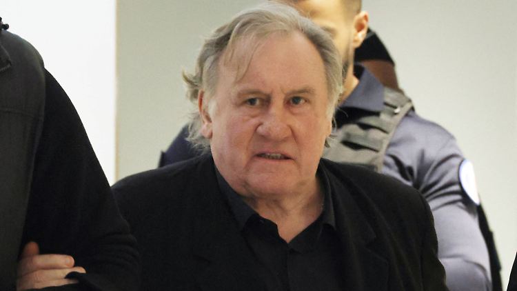 #MeToo-Prozess: Gérard Depardieu steht aktuell in Paris vor Gericht.