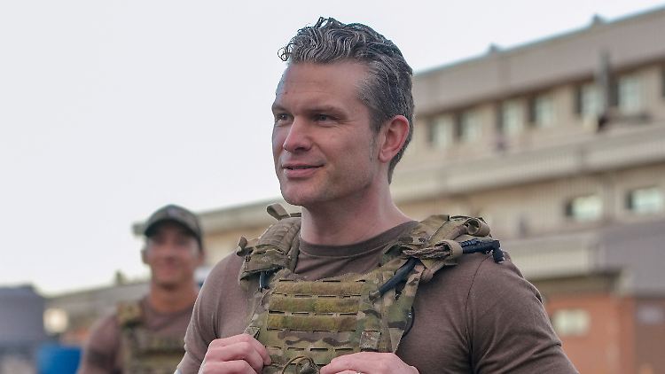Hegseth beim Besuch des Marine-Einsatzkommandos auf Hawaii. 