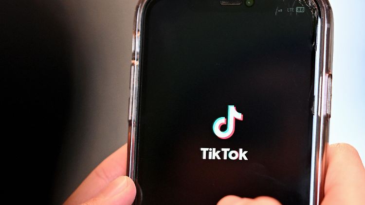 Tiktok ist vor allem bei Jüngeren beliebt.