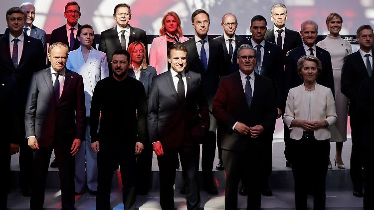 Zur "Koalition der Willigen" zählen Vertreter von rund 30 Staaten.