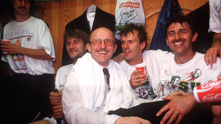 Das waren die Tage, mein Freund. Wir dachten, sie würden niemals enden: Dietmar Beiersdorfer, Will Lemke, Manni Bockenfeld und Klaus Allofs.