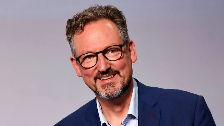 Eckart von Hirschhausen hofft, der Gerichtsbeschluss könne in Zukunft als Präzedenzfall anderen Geschädigten helfen.