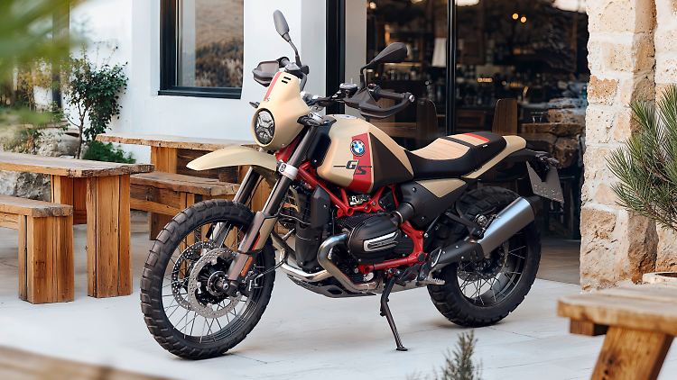 Gummikuh ist ein Spitzname für BMW-Motorräder der Modellreihe R und bezieht sich auf das "gummiartige" Heben und Senken des Hecks beim Gasgeben und -wegnehmen.