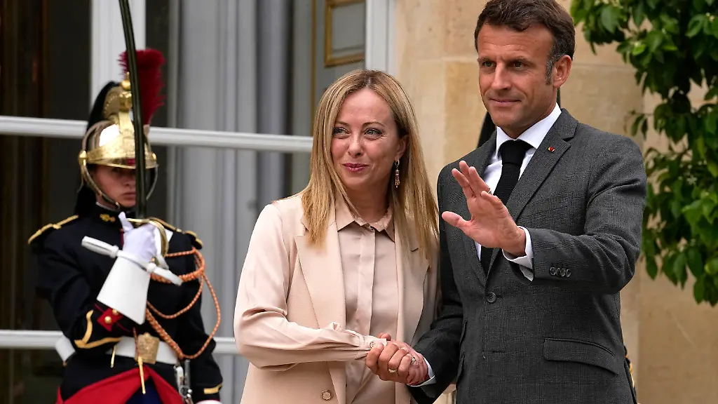 67cf3592b53db53bd6b9cbd737890f55