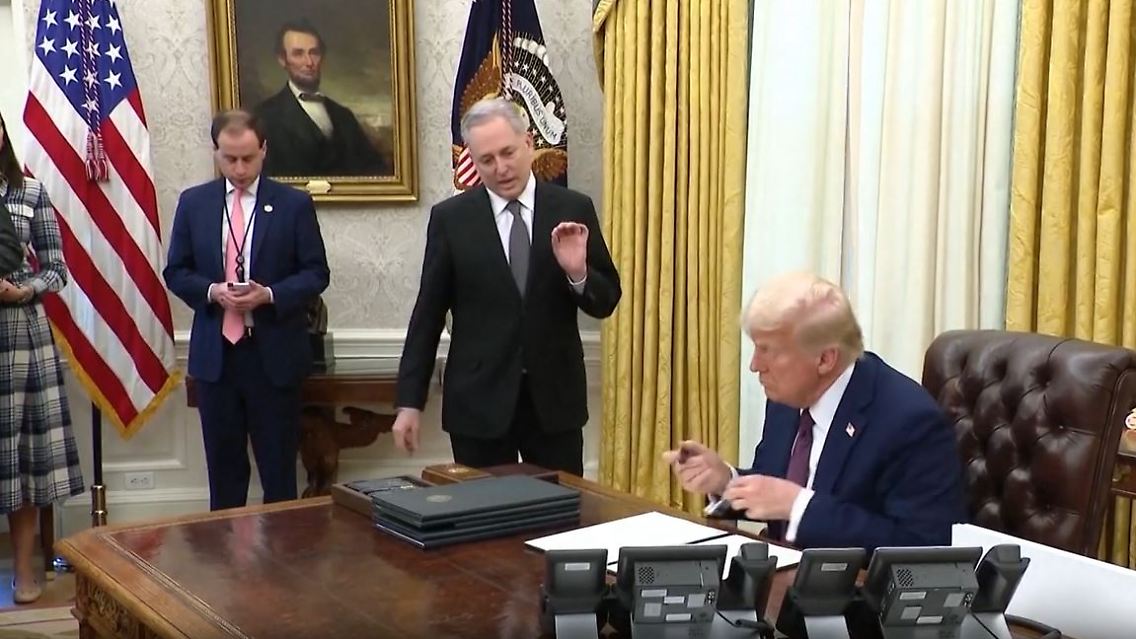TrumpDEI.JPG