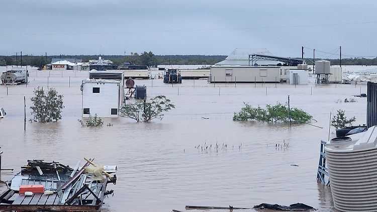 Im australischen Queensland stehen riesige Flächen unter Wasser.