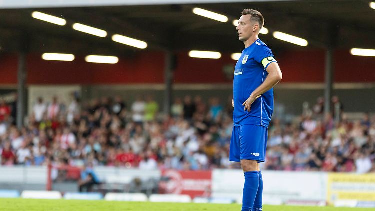 Adam Matuschyk war beim 1. FC Düren Sportdirektor und Spieler in Personalunion.