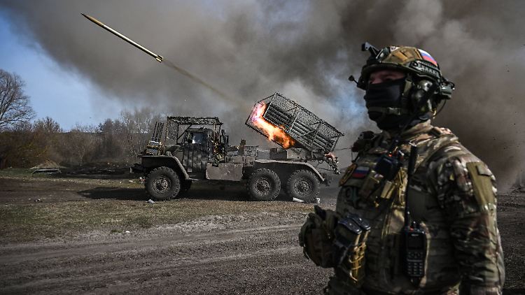 Russischer Soldat in der Grenzregion Kursk. 