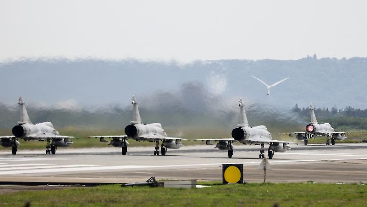 Mehr als 70 Flugzeuge sind an "Strait Thunder-2025A" beteiligt.