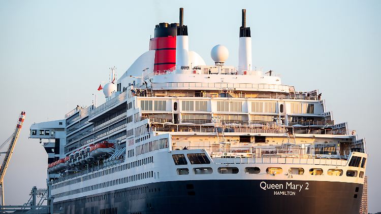 Betroffene müssen sich auf der "Queen Mary 2" von anderen Reisenden isolieren.