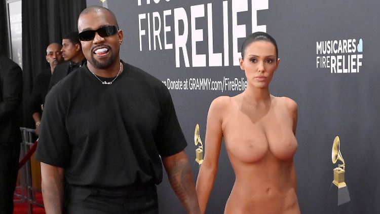 Er grinst noch, ihr scheint das Lachen längst vergangen zu sein: Kanye West und Bianca Censori.